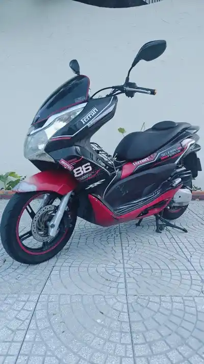 Honda PCX 125, 2014, 2 поколение