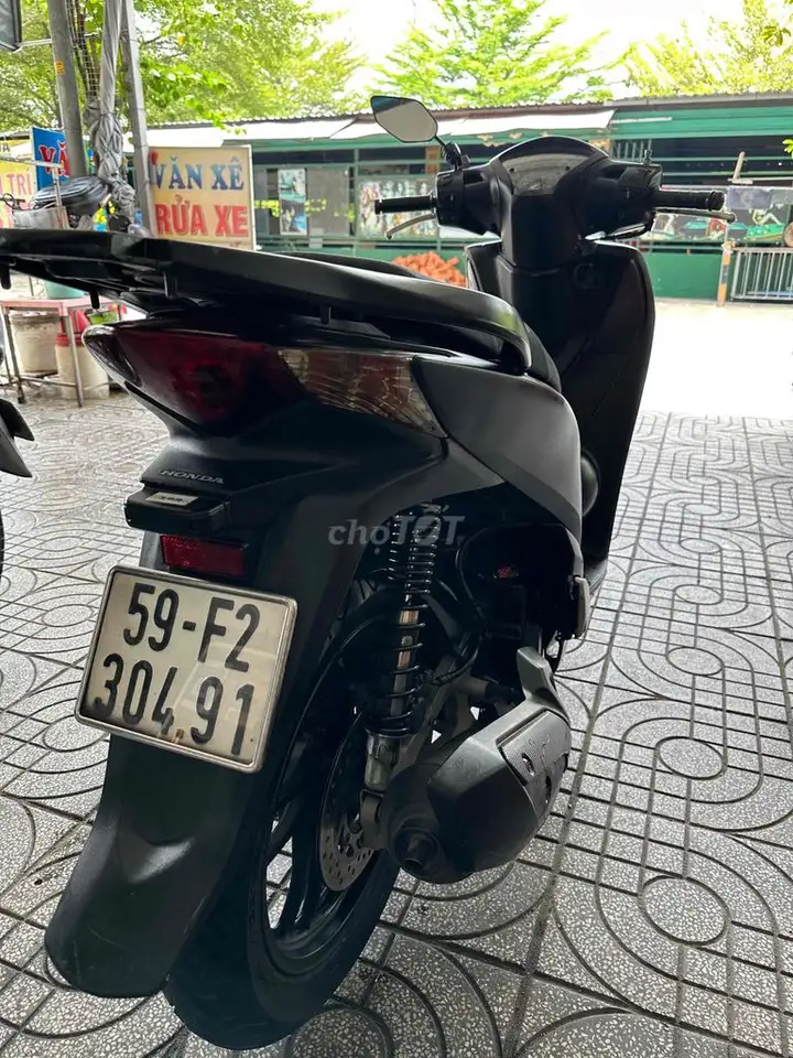 Honda SH 125 2015, черный, 90 000 км