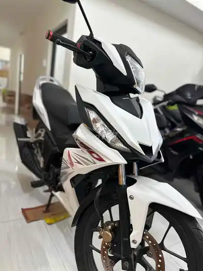 Honda Winner, белый