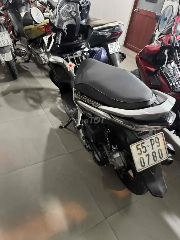 Honda Air Blade 2010 Черно-серебристый