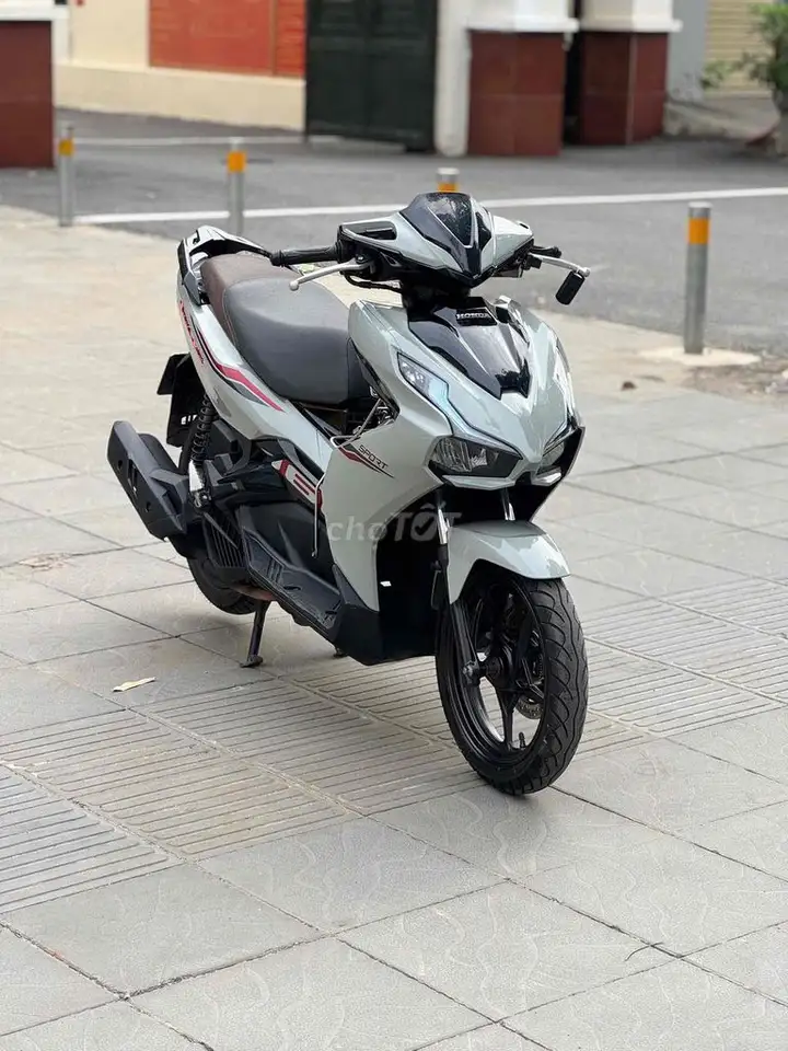 Honda Air Blade серый скутер