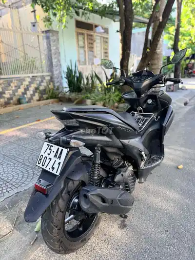 Yamaha NVX 155 VVA черный