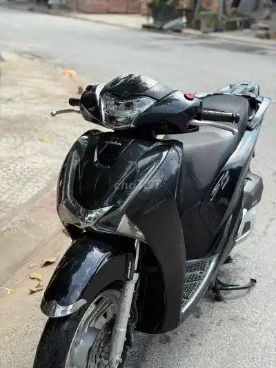 Honda SH 125i 2019 Черный в идеальном состоянии