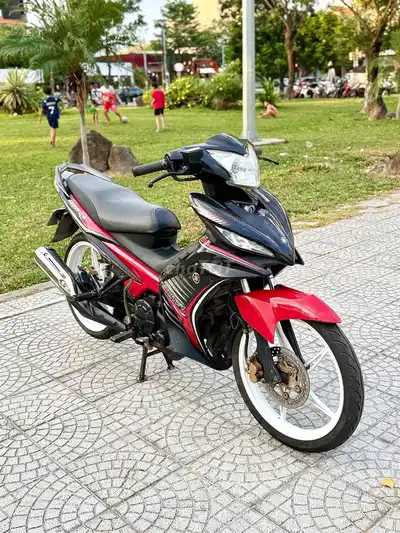 Yamaha Exciter 135 красно-черный