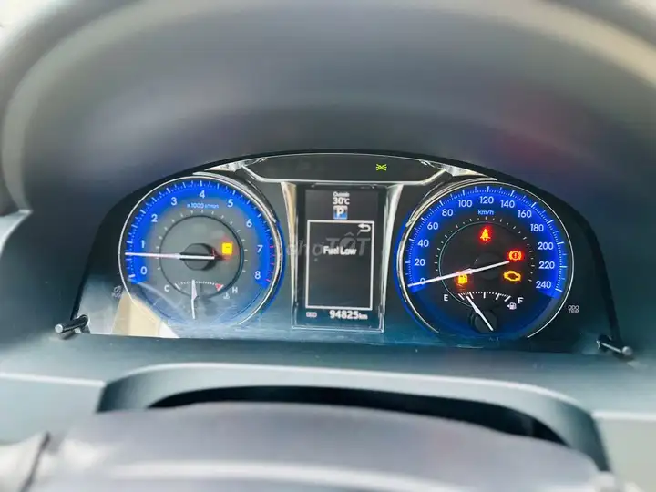 Toyota Camry 2015 Автомат Черный 94.825 км