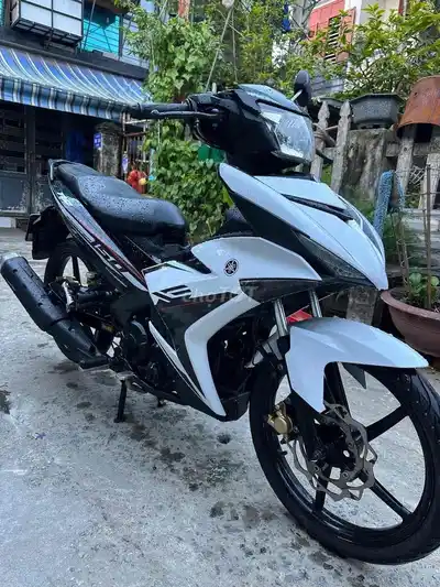 Yamaha Exciter 150 бело-чёрный