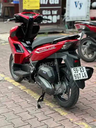 Рассрочка 0% - AIRBLADE 125 2023 - 4val - номер Хошимин