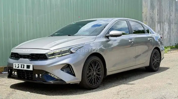Kia K3 2.0 Premium 2022 серый 48997 км