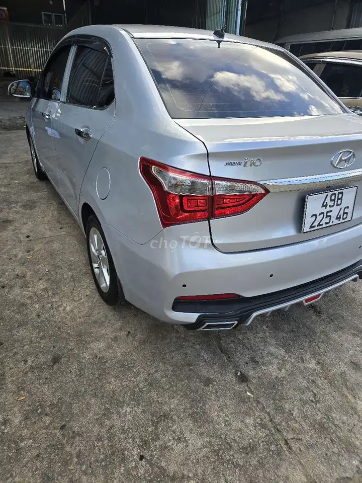 Hyundai i10 2019, МКПП, серебристый, 140808 км