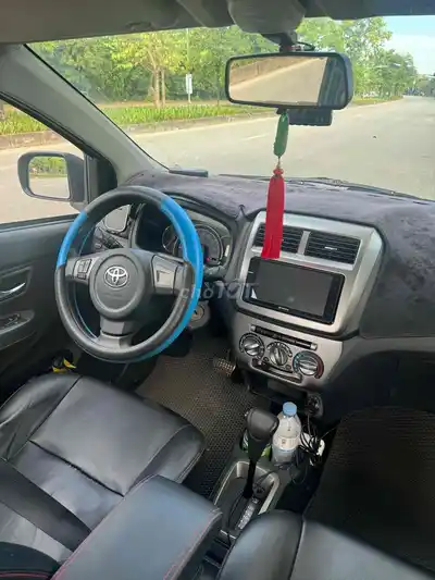 Toyota Wigo 2019 AT серебристый 5 мест