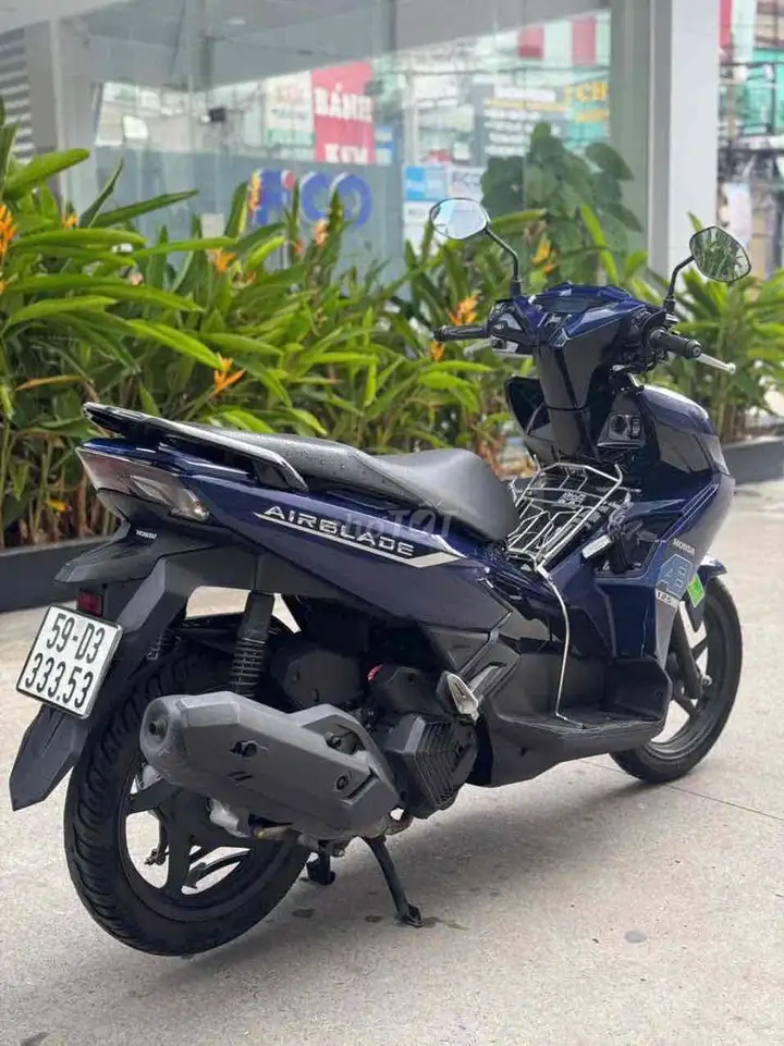 Honda Air Blade 125 2023 синий 25.000 км