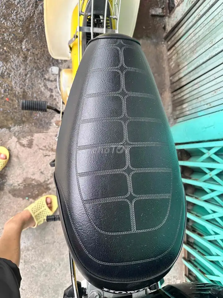 Honda Chaly 50cc для школьников с хошиминскими номерами