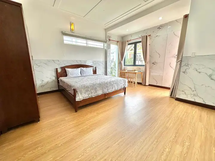 1-комн. кв. Khuê Mỹ Đông 3, 50 м², балкон, полная меблировка