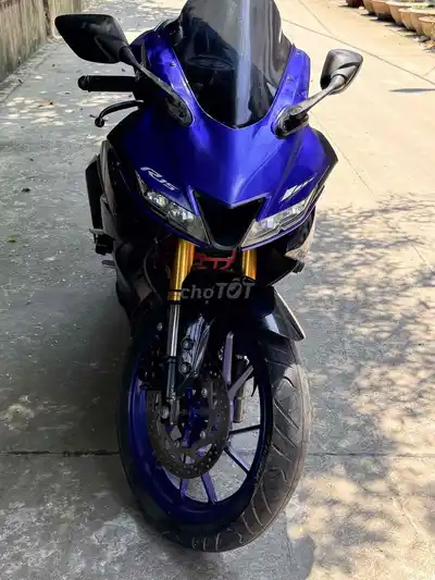 Синяя черная ручная тележка Yamaha R15