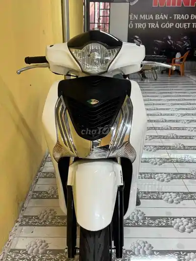 SH 125 2014 года бело-черный супер новый 43D1-363.68