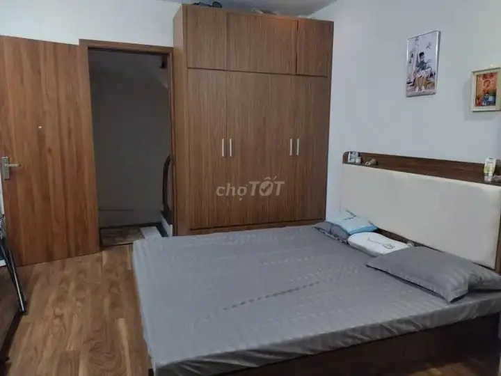 Сдается дом 35кв.м, 5 этажей, со всей мебелью, переулок Куинь