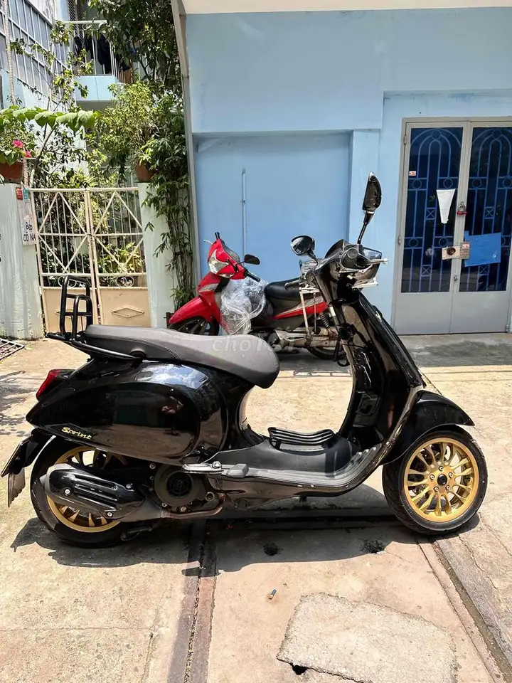 Vespa Sprint S 125 iGet 2022 черный матовый
