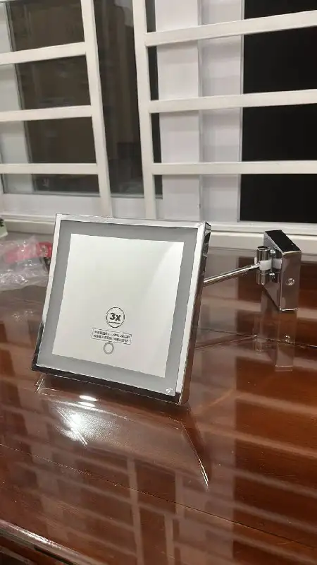 Зеркало косметическое Hafele 495.81.006 с LED подсветкой