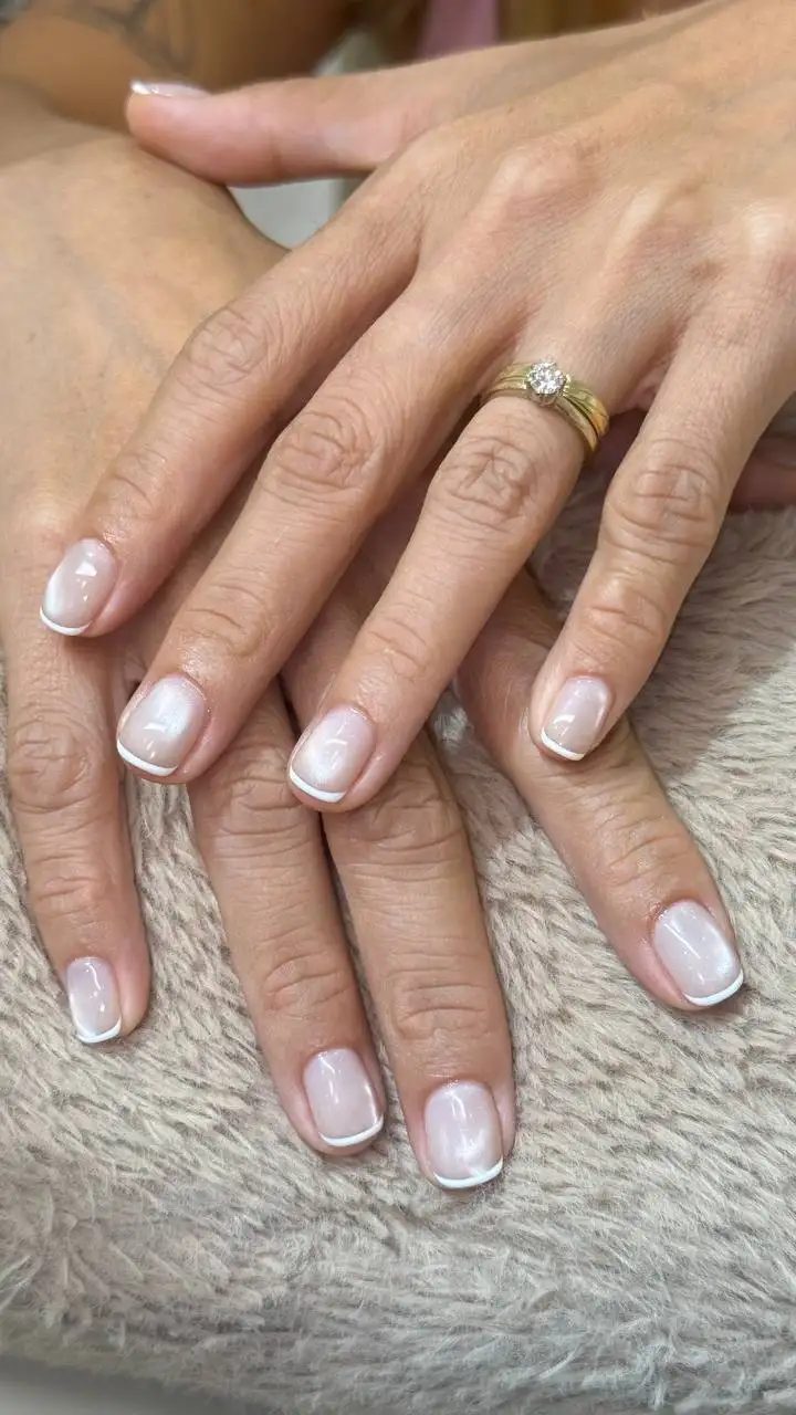 Маникюр и педикюр в корейском стиле Solar Nail Studio