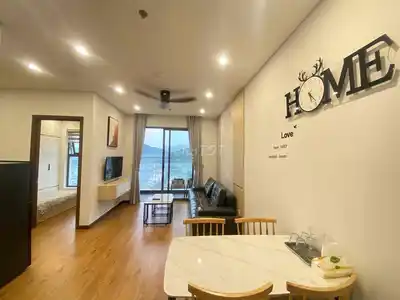 CHO THUÊ CĂN 2PN MIA FULL NỘI THẤT – VIEW NÚI, PHỐ – TẦNG CAO 13 tr
