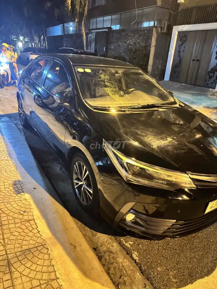 Toyota Corolla Altis 2.0V AT, конец 2017 года