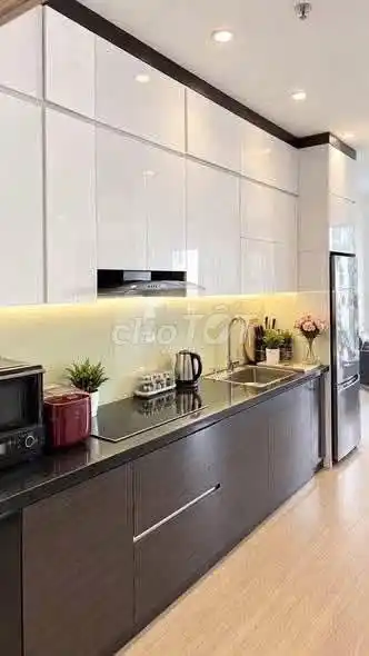 Квартира с 2 спальнями в SA2 Vinhomes Smart City, 10 млн с мебелью