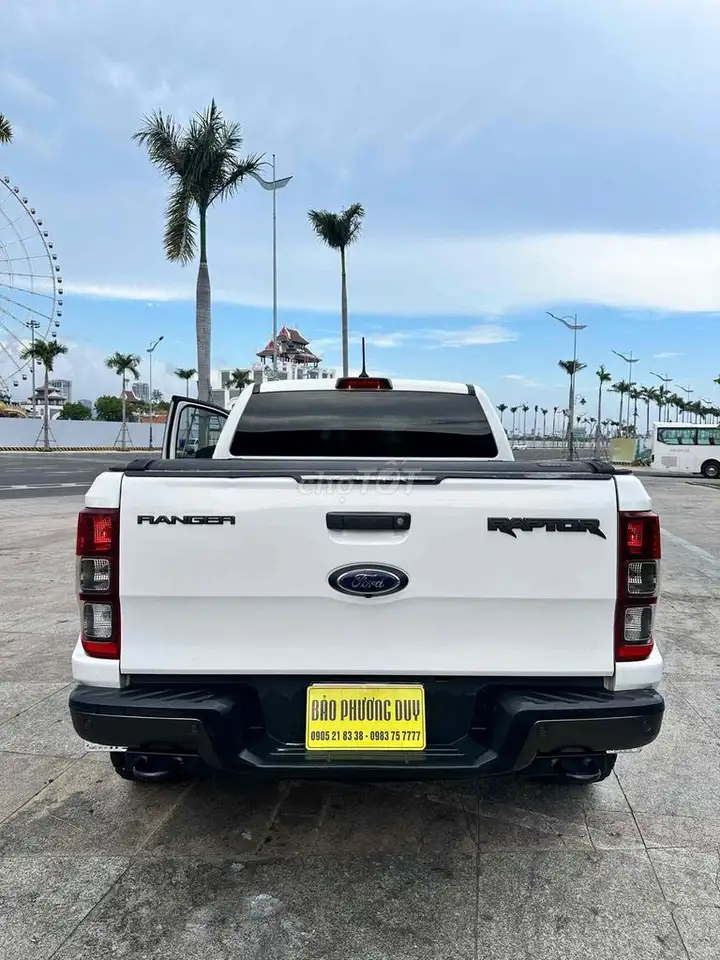 Ford Raptor 2020 Белый 72.000 км