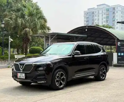 VinFast Lux SA 2.0 Plus 2021 Коричневый 80000 км