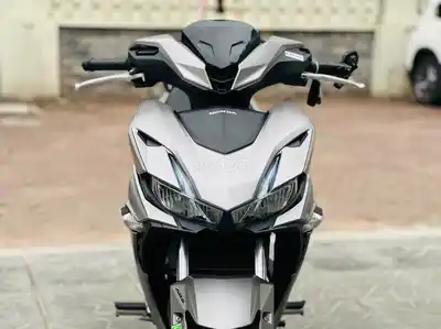 Honda Winner V3 150 серый, в собственности, родной мотор