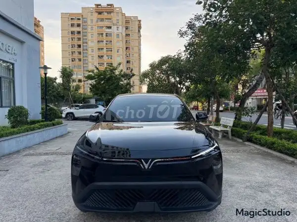 VinFast Limo Green AT 2025 - 590 млн