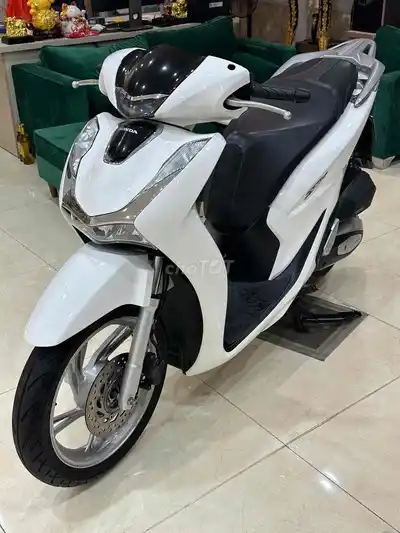 Мотосалон XE MÁY 68 - Honda SH 125 Abs 2020 Белый