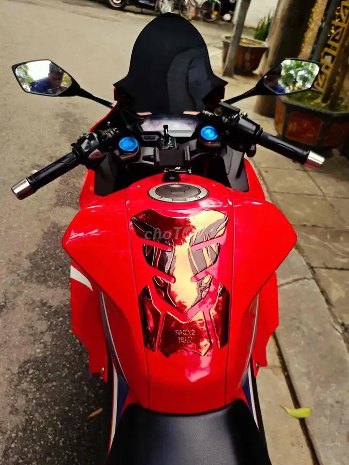 Honda CBR 150 ABS FI 2022, пробег 8000 км, как новая