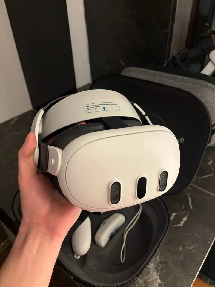 Meta Quest 3 128GB + BOBOVR