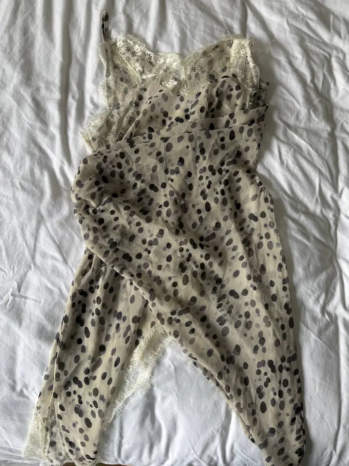 Синее длинное платье в горошек, туника, брюки-Аладины, корсет, футболка, рубашка, платье, пиджак, серьги