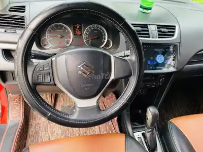Suzuki Swift 2016 1.4 AT Красный