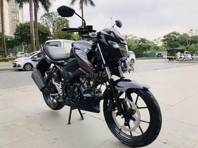Suzuki GSX-S150 2954 км Черный