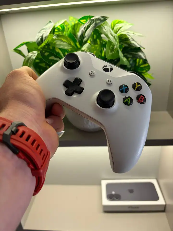 Xbox Series X Джойстик