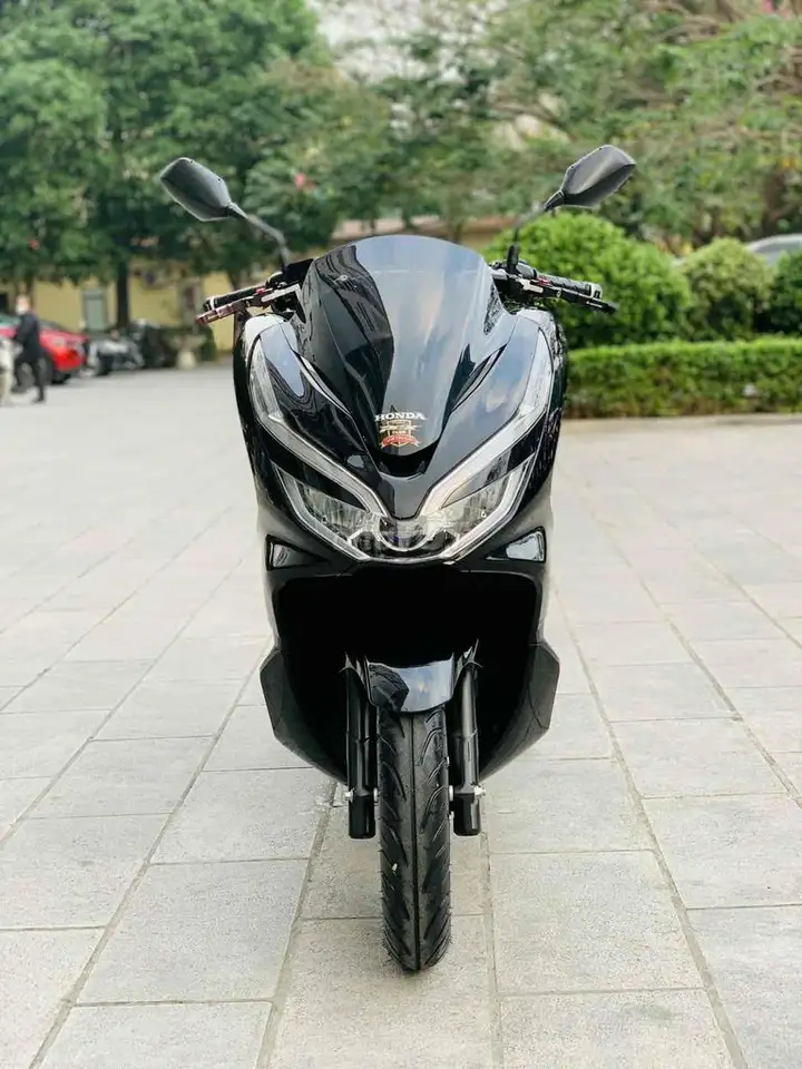 Honda PCX 125fi 2018, LED, smartkey, двигатель оригинал 100%