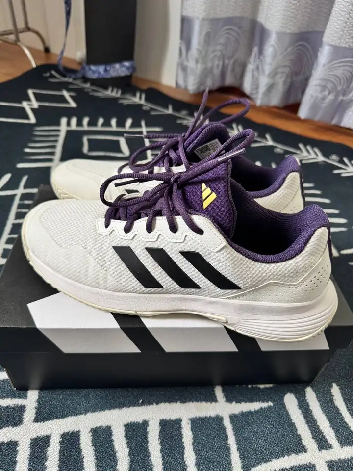 Кроссовки adidas gamecourt 2