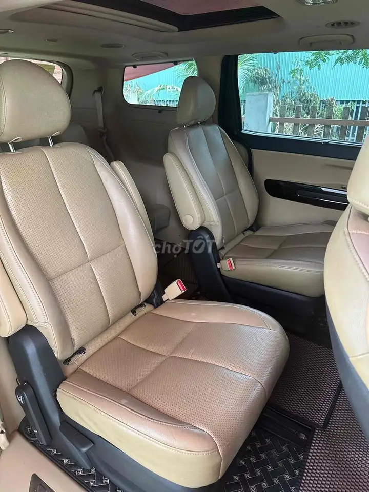 Kia Sedona 2019 дизель, коричневый