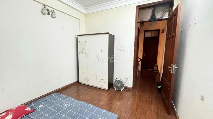 Сдается комната на 3 этаже, Ба Динь