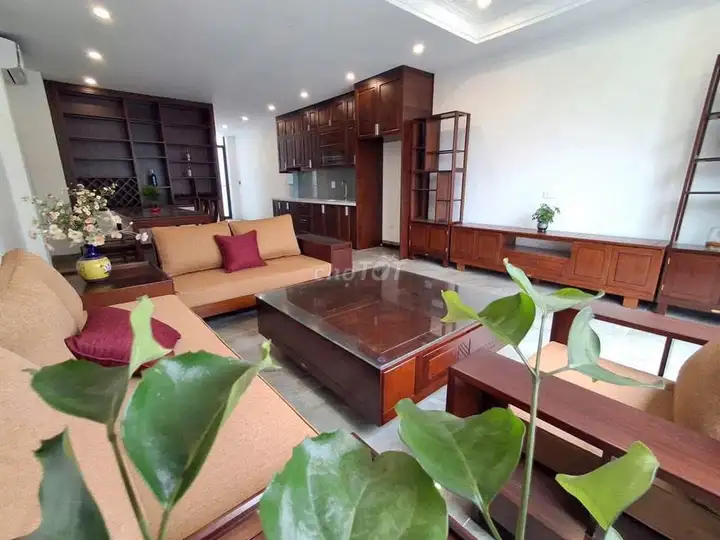 Bán nhà mặt đường Lâm Hạ, Long Biên, 7 tầng, thang máy, full nội thất