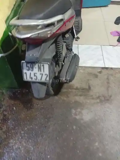 Honda Air Blade 2011 108cc красно-черно-серебристый