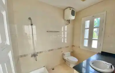 Аренда виллы в Сипутра, 180 кв.м, 3 этажа, 5 спален