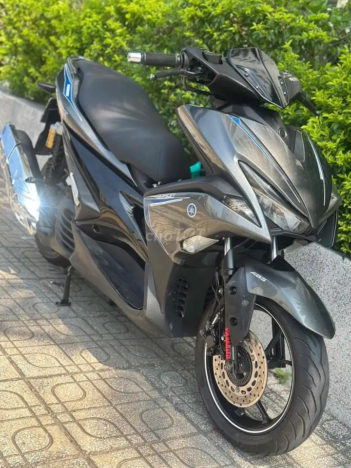 Yamaha NVX 155 ABS Smartkey VVA 2017 Серо-черный Хошимин