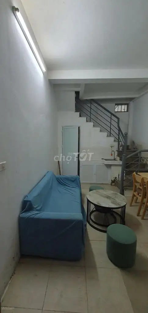 Аренда частного дома 60 м², 2 этажа, 2 спальни, Хай Ба Чунг, Ханой