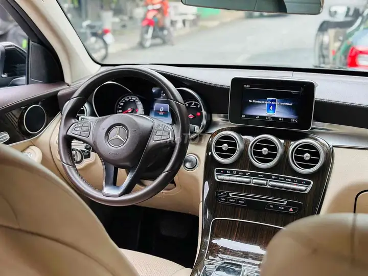 Mercedes-Benz GLC 200 Model 2019