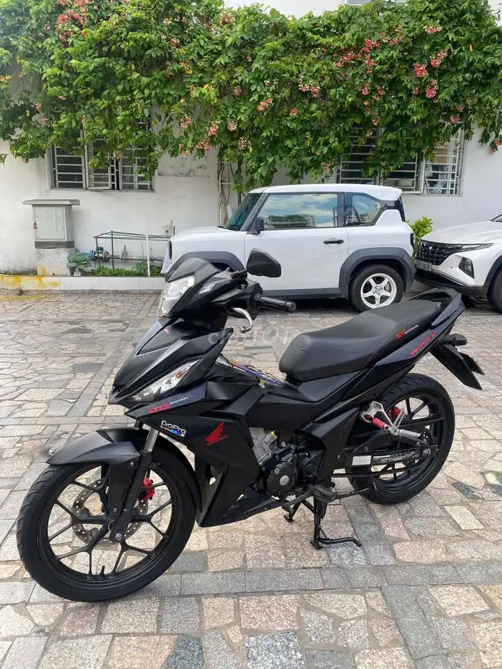 Honda Winner в идеальном состоянии