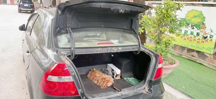 Daewoo Gentra 2008, черный