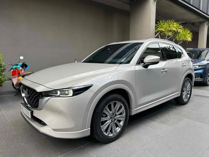 Mazda CX-5 Premium Exclusive 2025 золотой металлик